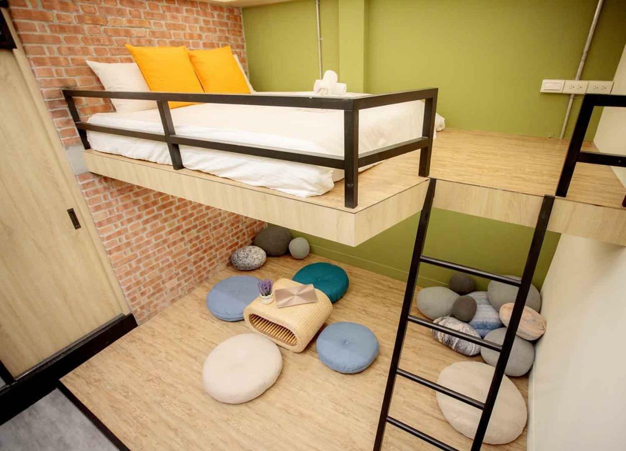 Bird Series B&B&Hostel複合式民宿#本國旅客須先匯款 台南 エクステリア 写真