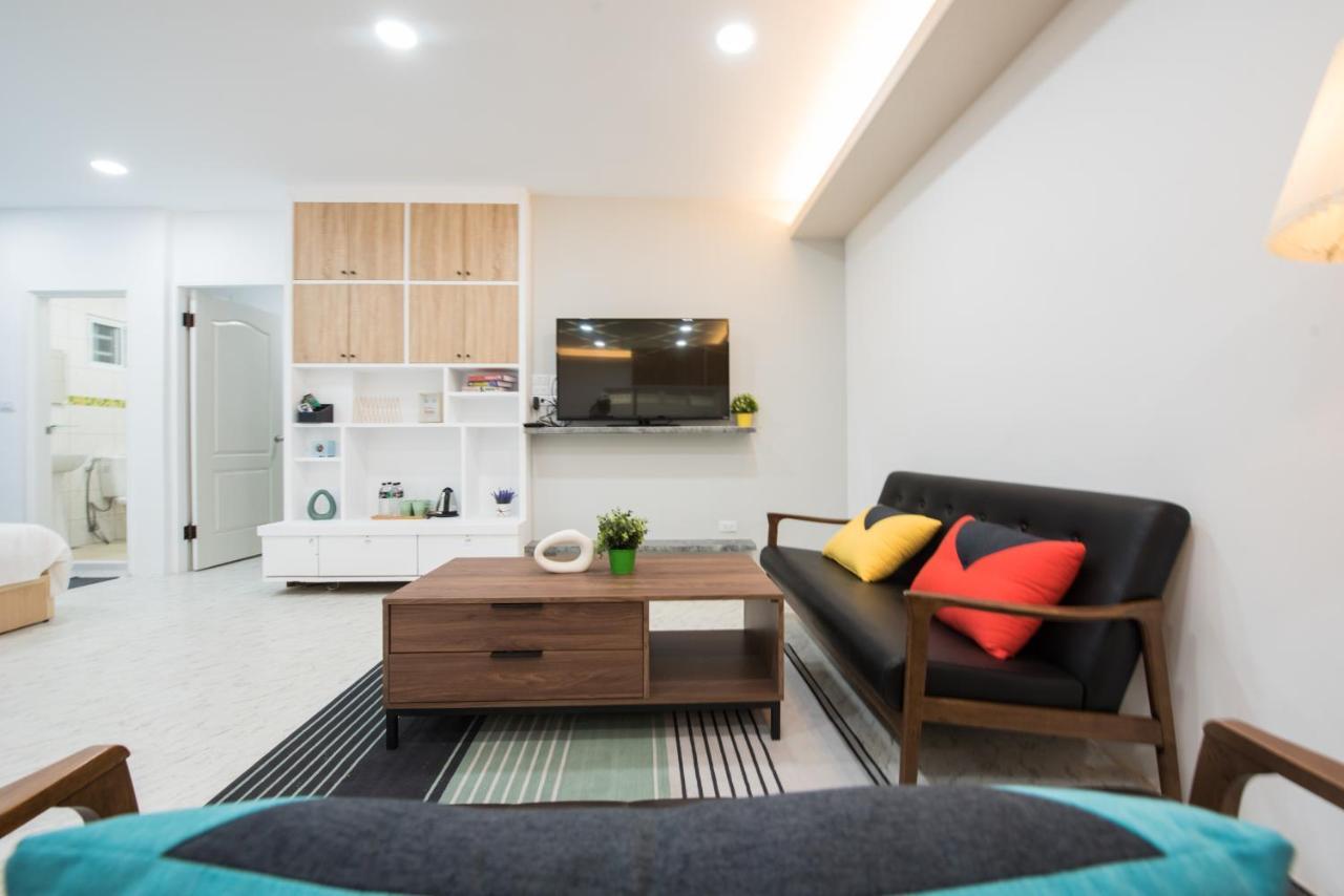 Bird Series B&B&Hostel複合式民宿#本國旅客須先匯款 台南 エクステリア 写真
