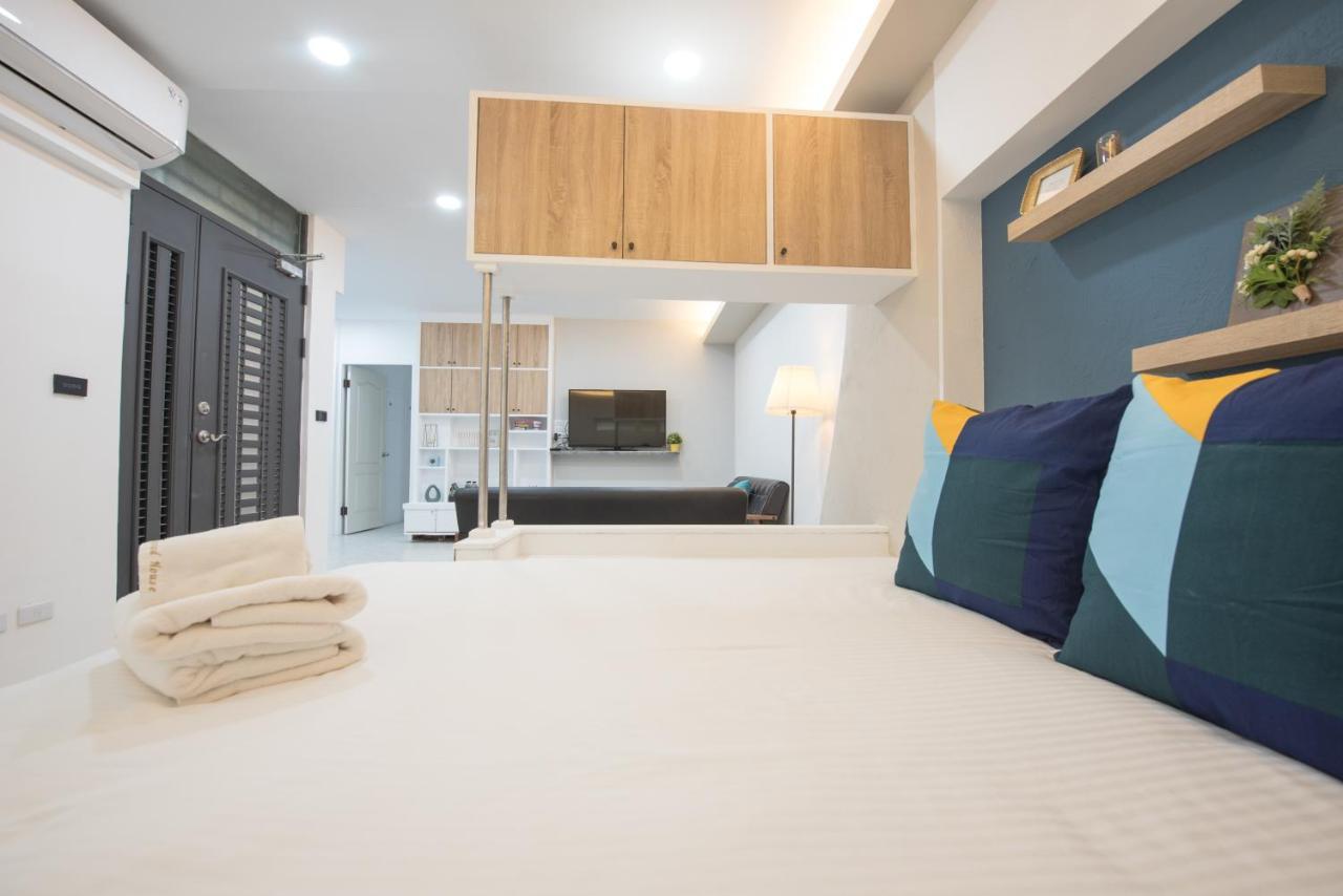 Bird Series B&B&Hostel複合式民宿#本國旅客須先匯款 台南 エクステリア 写真